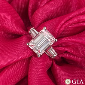 White Gold Emerald Cut Diamond Ring 3.02ct G/VVS2 White Gold Emerald Cut Diamond Ring 3.02ct G/VVS2